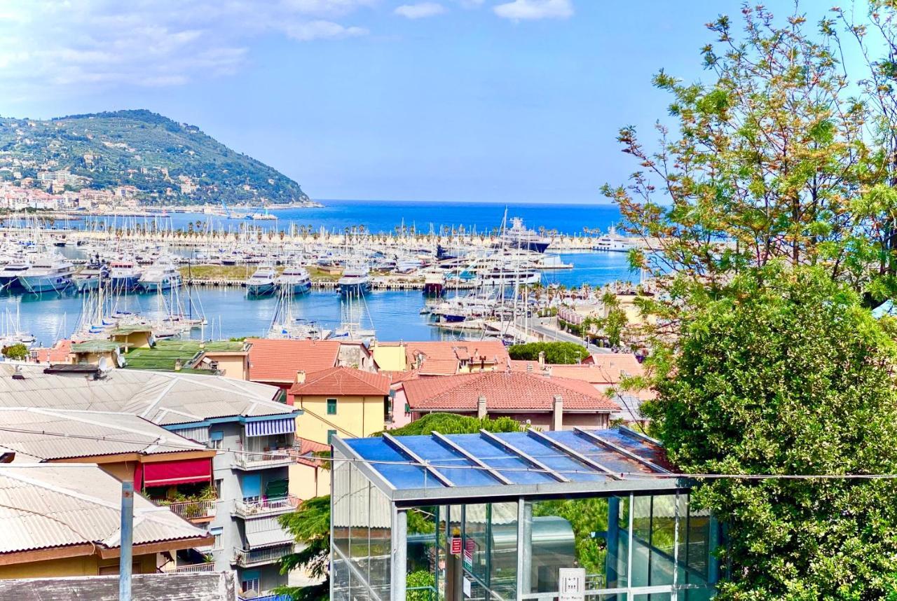Abcdecor Italia Lägenhet Imperia Exteriör bild