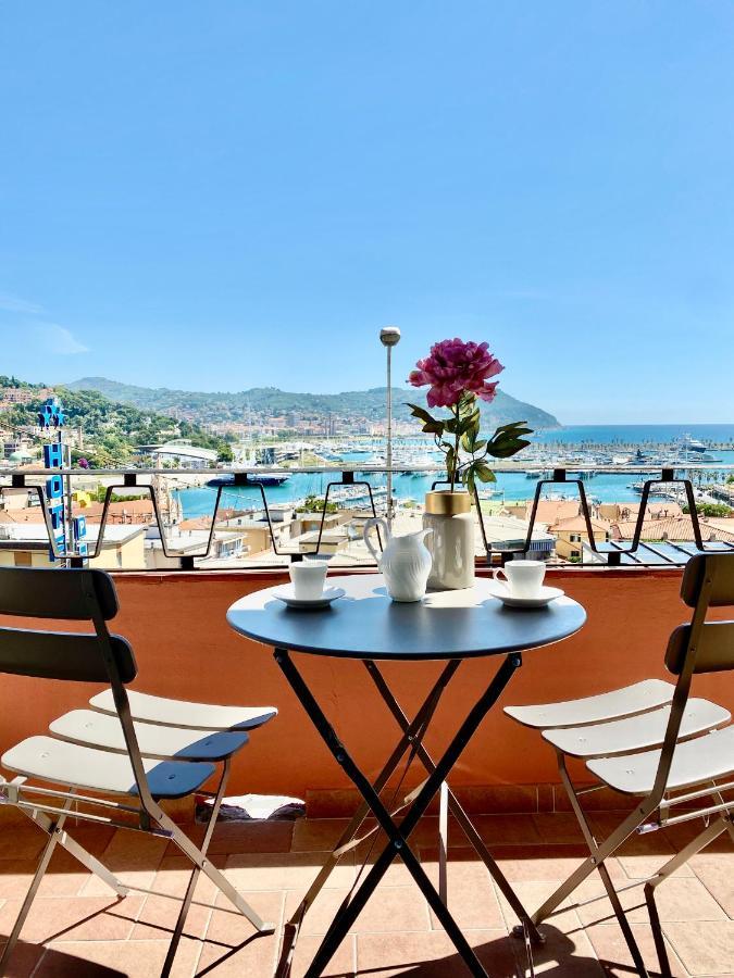 Abcdecor Italia Lägenhet Imperia Exteriör bild